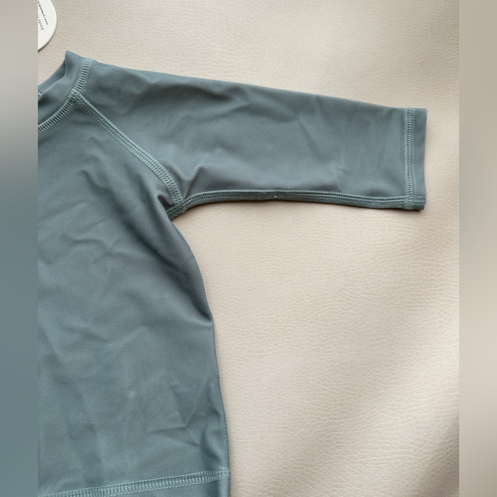 Rylee + Cru Rash-guard Set 0-3 months - Picture 5 of 16